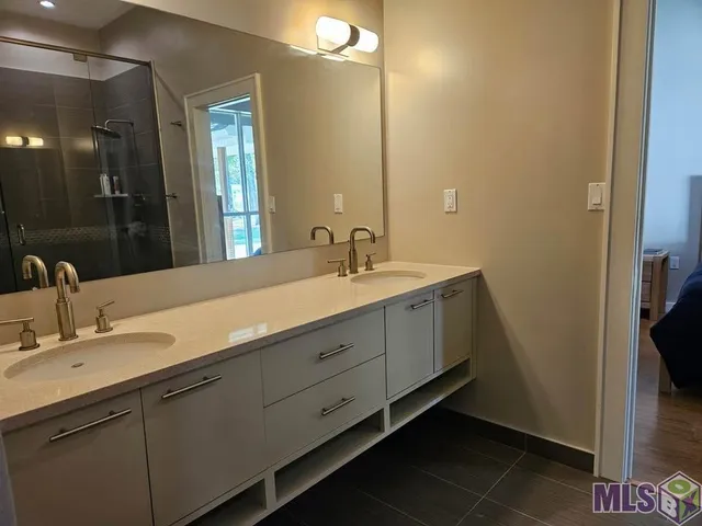 $729,999 | 17820 Highway 42, Livingston, LA 70754