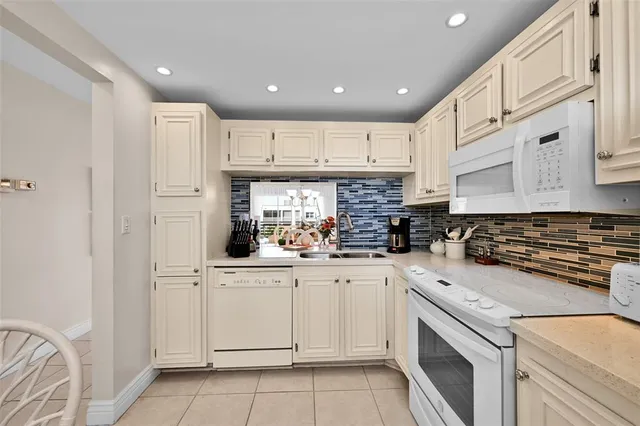 $289,900 | 1541 South Ocean Boulevard, Unit 419, Pompano Beach, FL 33062