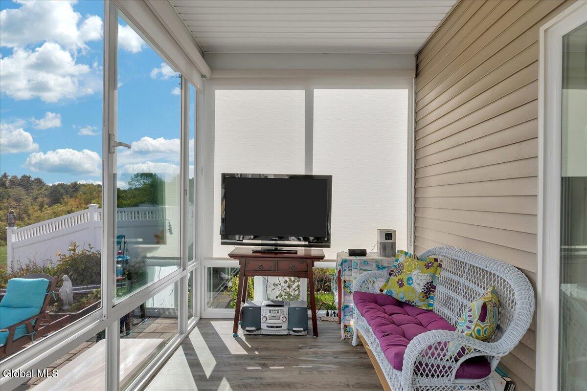 4 Elena Court Halfmoon, NY 12065 - Photo 20 of 62 69-IMG_2405