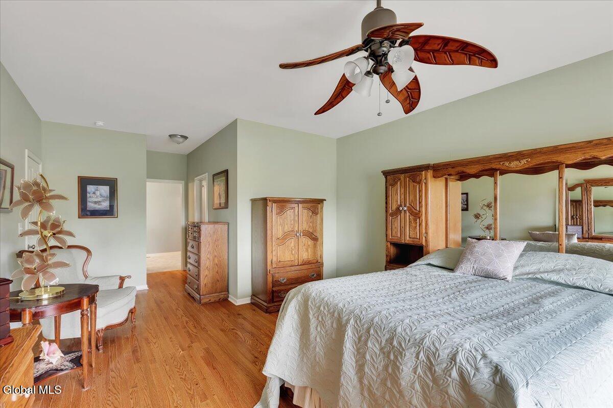 4 Elena Court Halfmoon, NY 12065 - Photo 27 of 62 32-IMG_2128