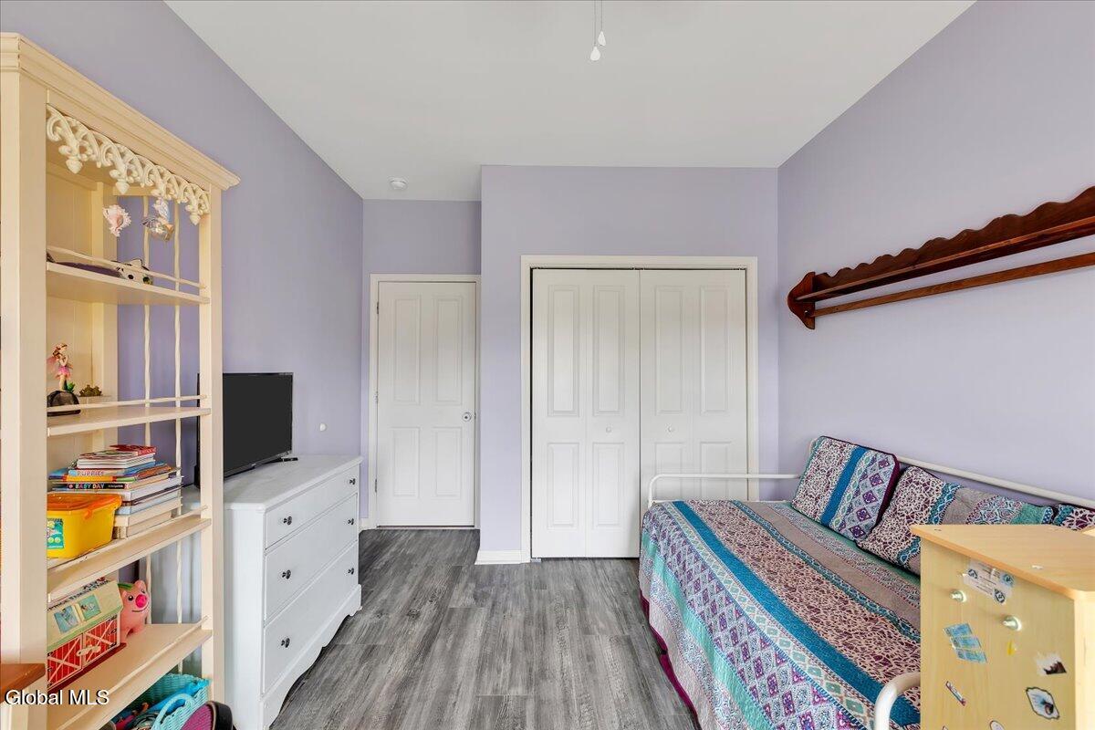 4 Elena Court Halfmoon, NY 12065 - Photo 32 of 62 37-IMG_2157