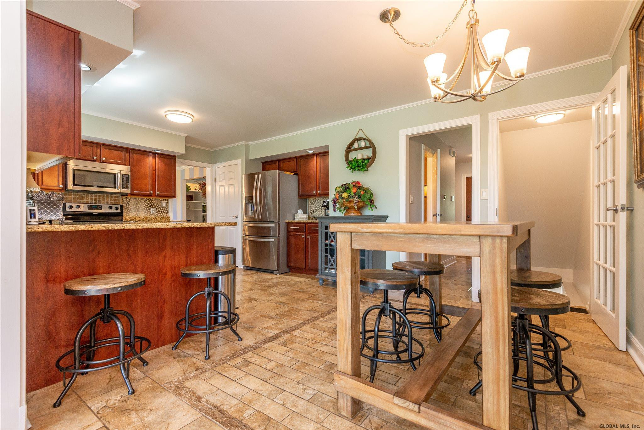 700 Lisha Kill Road Niskayuna, NY 12309 - Photo 8 of 26 Photo 8