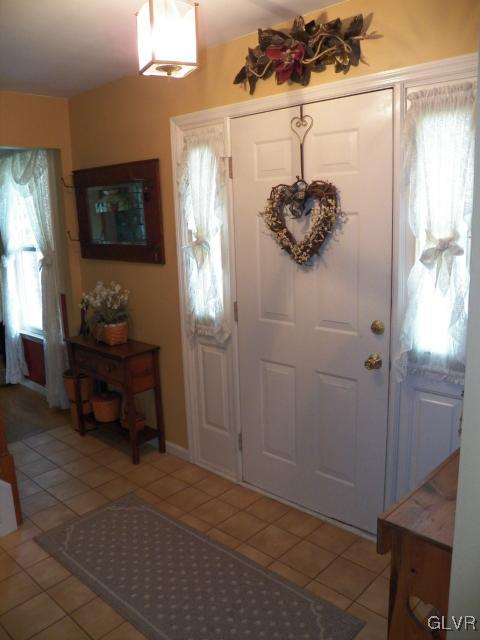 566 Long Lane Road Walnutport, PA 18088 - Photo 12 of 29 Gallery Image 12