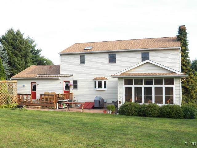 566 Long Lane Road Walnutport, PA 18088 - Photo 5 of 29 Gallery Image 5