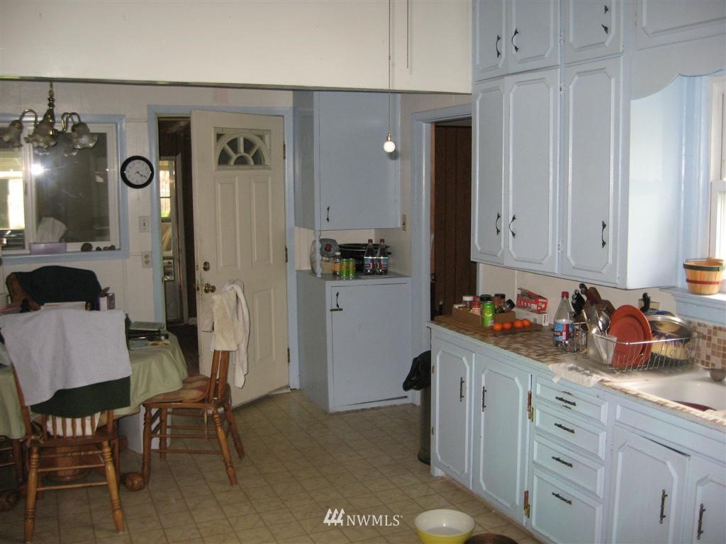 486 Southwest 13th Street Chehalis, WA 98532 - Photo 5 of 10 Gallery Image 5