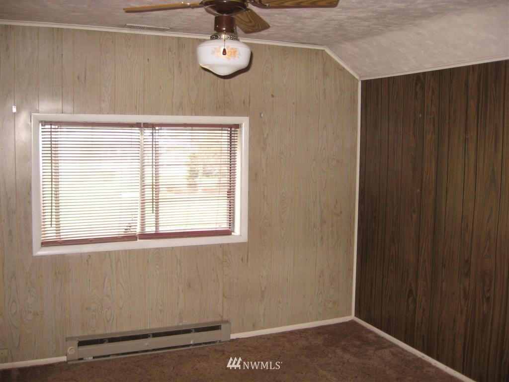 486 Southwest 13th Street Chehalis, WA 98532 - Photo 6 of 10 Gallery Image 6