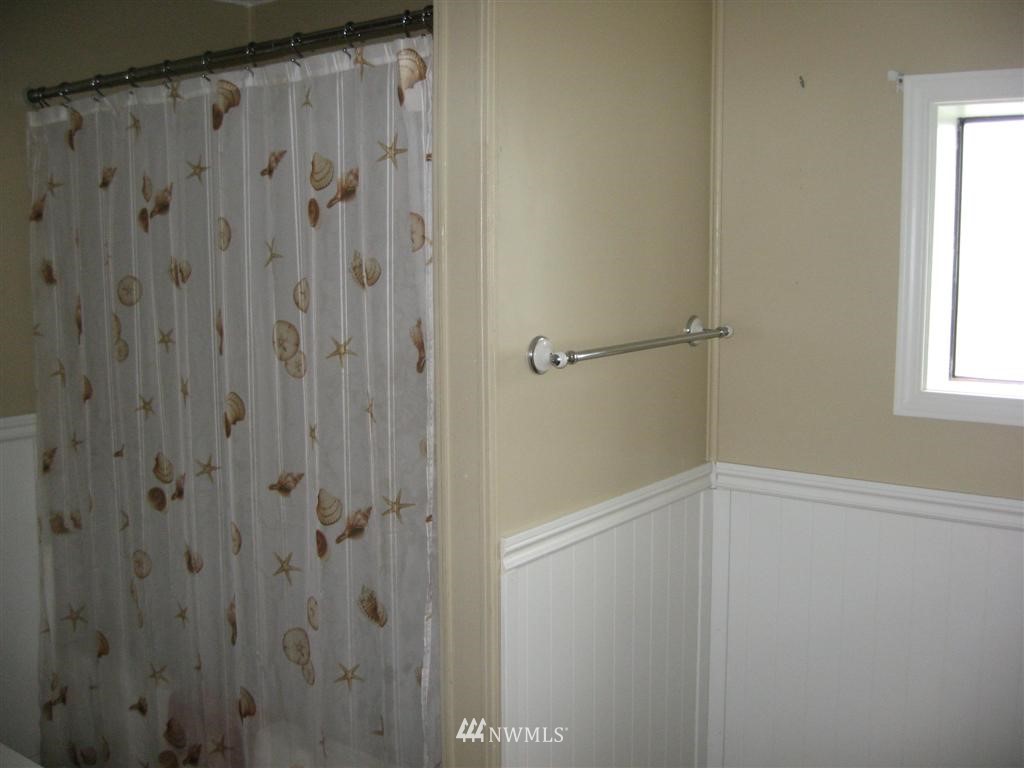 486 Southwest 13th Street Chehalis, WA 98532 - Photo 8 of 10 Gallery Image 8