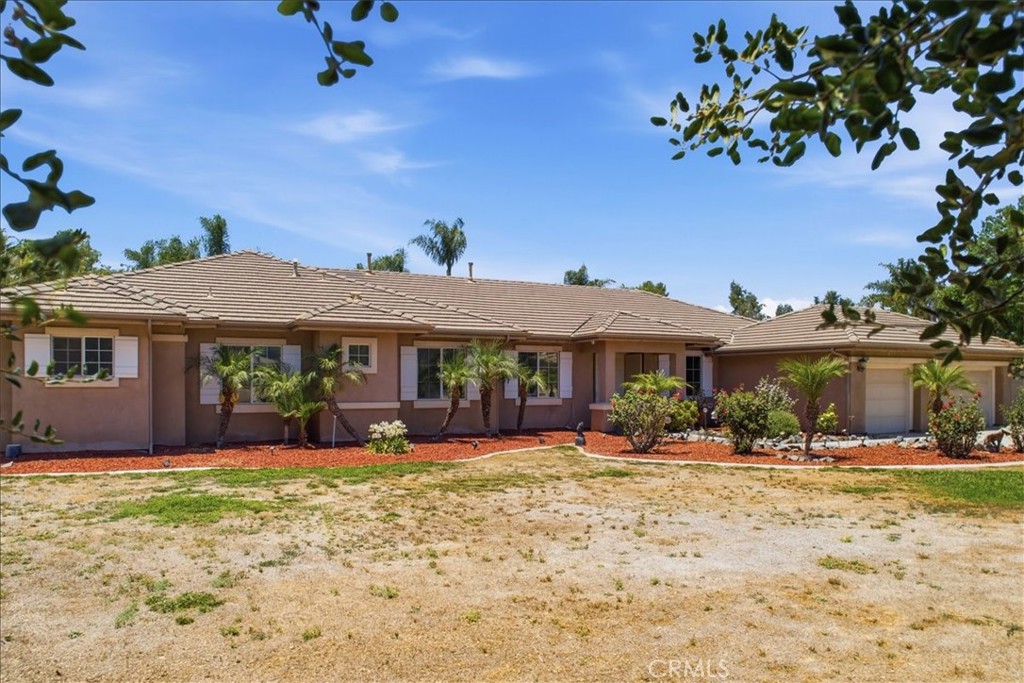 23841 Piedras Road Perris, CA 92570 - Photo 8 of 130 East side front