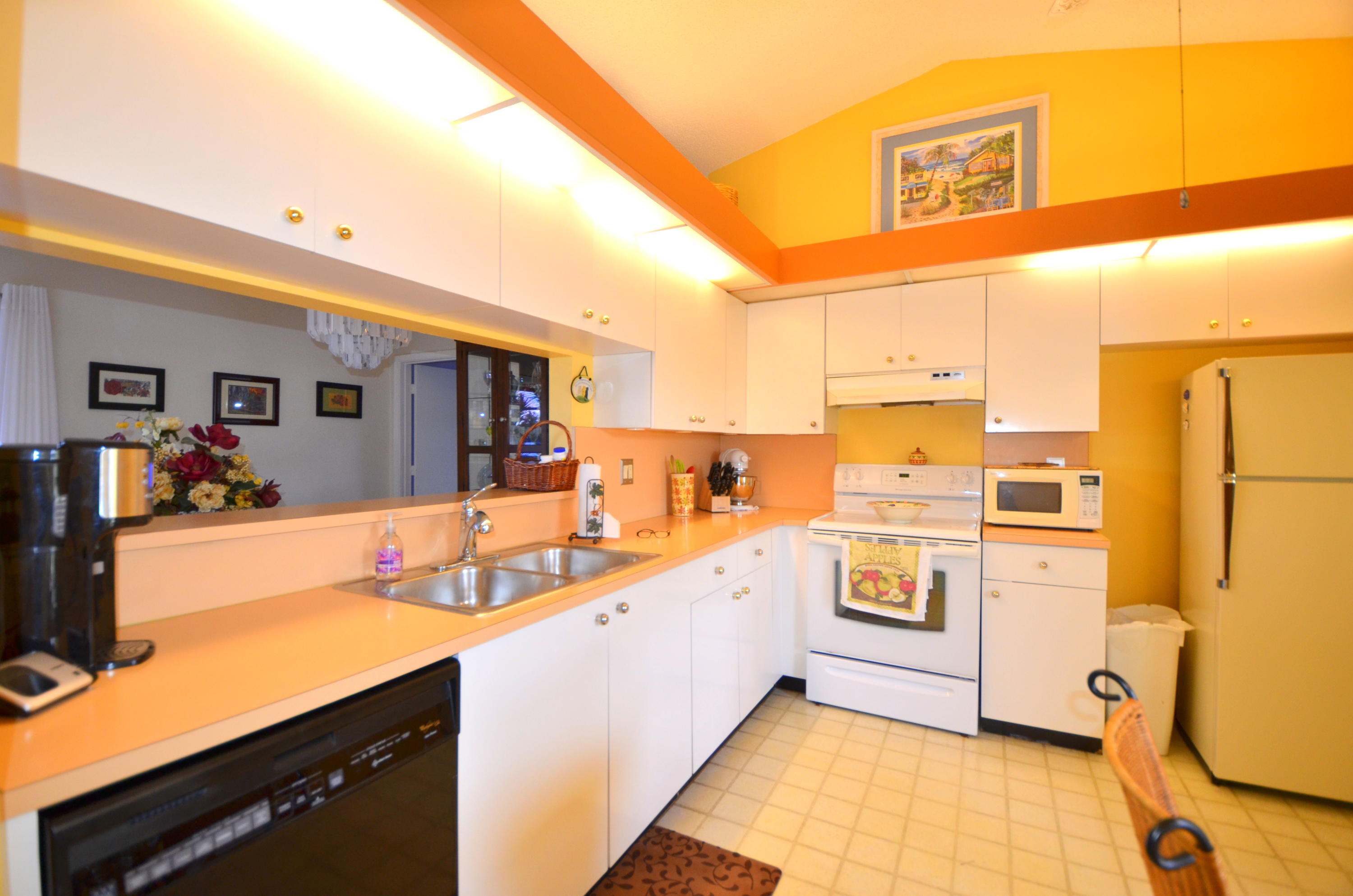 9539 Silverspring Lane Boca Raton, FL 33434 - Photo 8 of 28