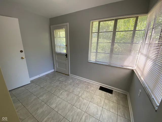 $1,325 | 77 West Westfield Boulevard, Indianapolis, IN 46208