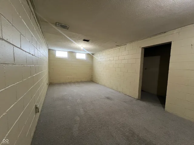 $1,325 | 77 West Westfield Boulevard, Indianapolis, IN 46208