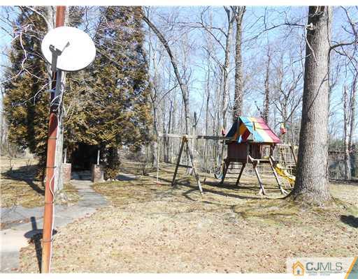8 Nottingham Road Edison, NJ 08820 - Photo 13 of 15