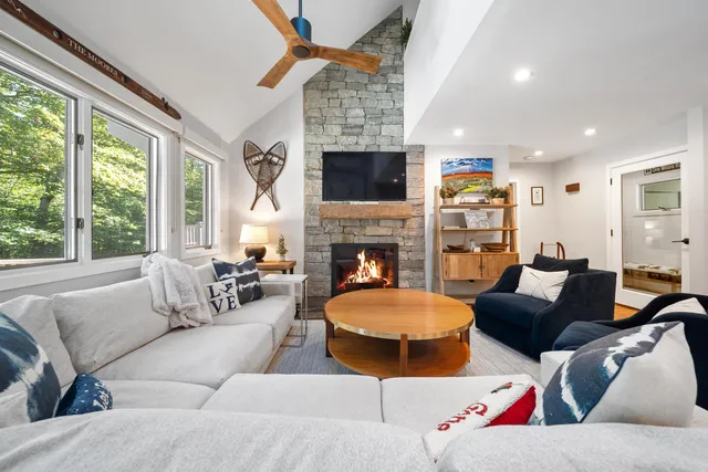 $890,000 | 8 East Birch Road, Unit 103, Stratton, VT 05360