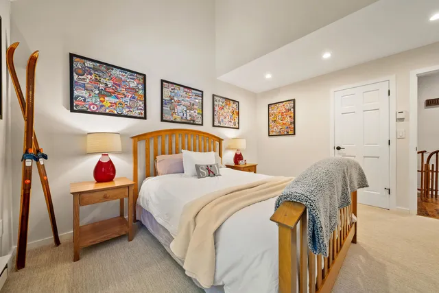 $890,000 | 8 East Birch Road, Unit 103, Stratton, VT 05360