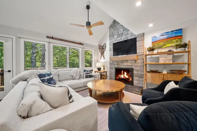 $890,000 | 8 East Birch Road, Unit 103, Stratton, VT 05360