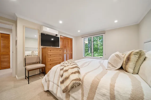 $890,000 | 8 East Birch Road, Unit 103, Stratton, VT 05360