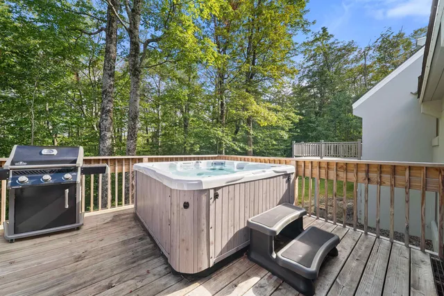 $890,000 | 8 East Birch Road, Unit 103, Stratton, VT 05360