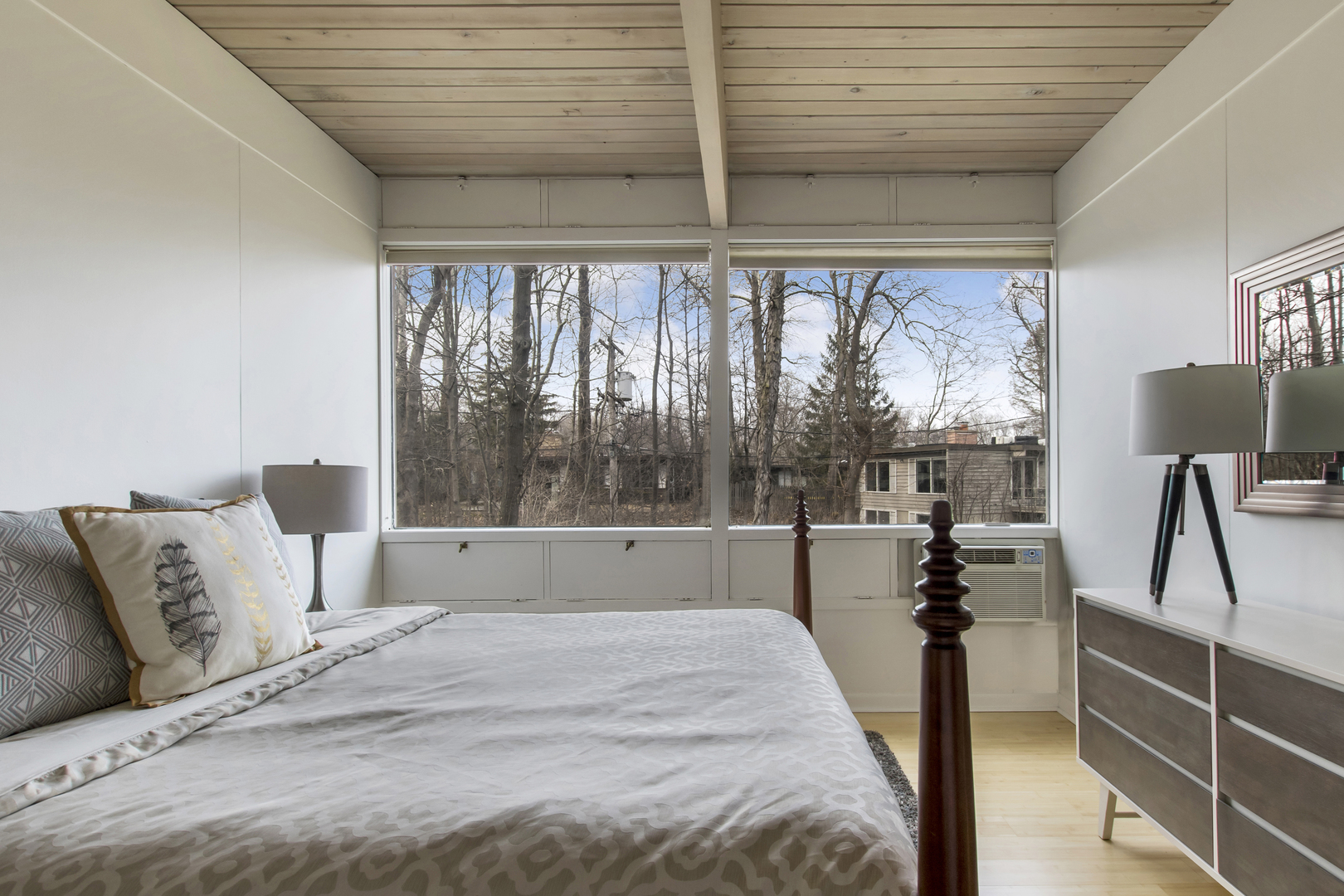 335 Park Place Glencoe, IL 60022 - Photo 11 of 19