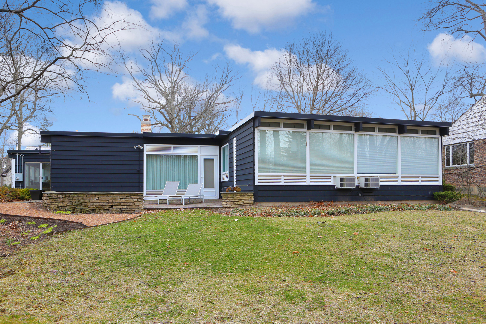 335 Park Place Glencoe, IL 60022 - Photo 18 of 19