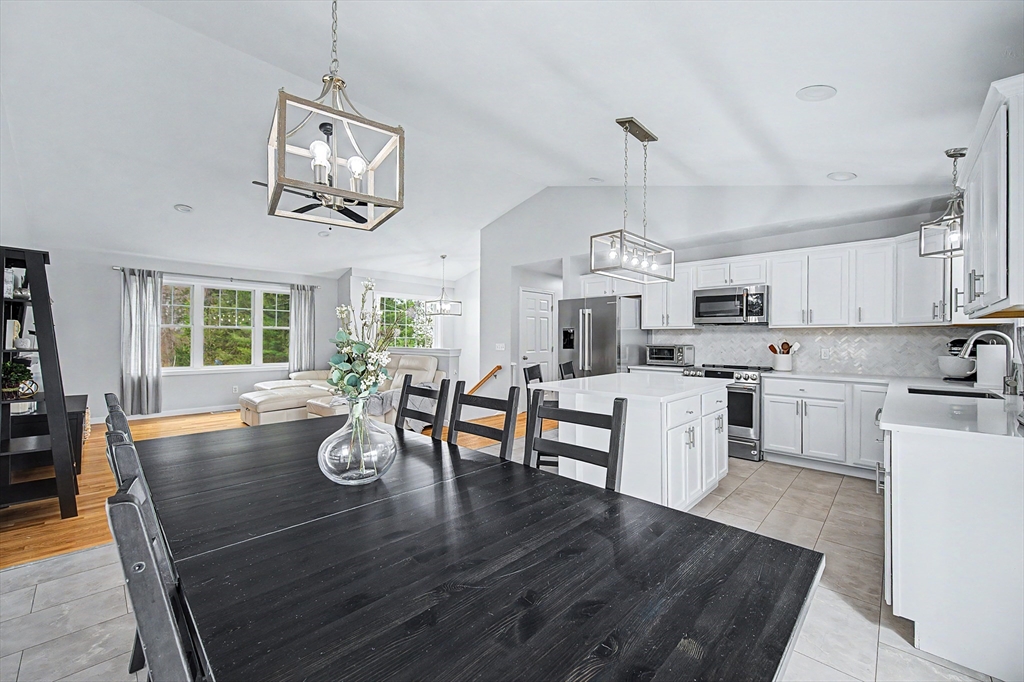 7 Cadman Street Worcester, MA 01604 - Photo 7 of 42