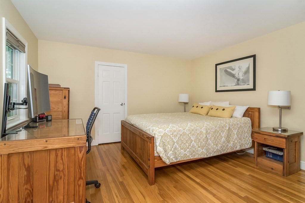 8 Skyline Drive Wellesley, MA 02482 - Photo 12 of 19