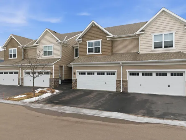 $435,000 | 11543 81st Place North, Maple Grove, MN 55369