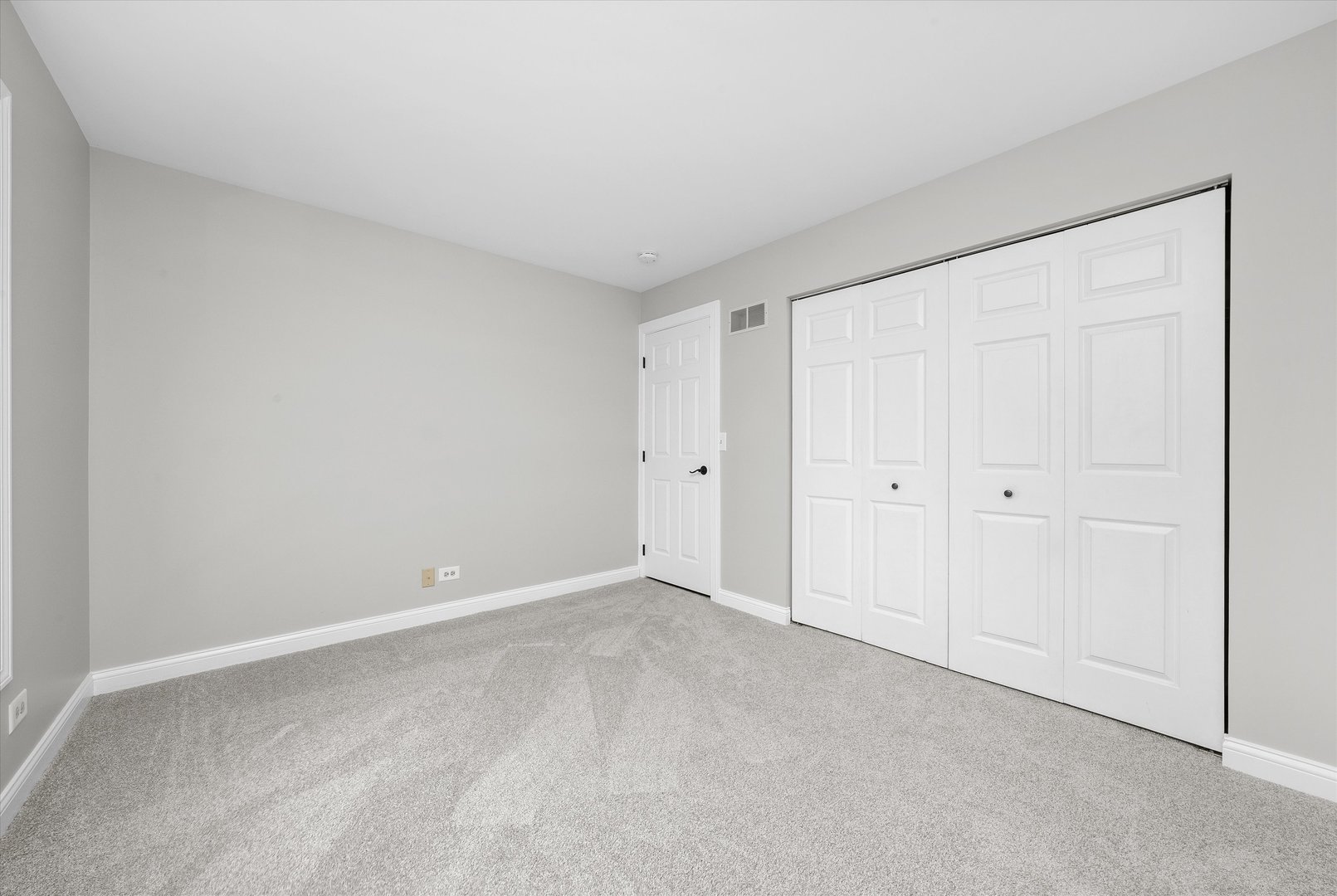 10620 Golf Road Orland Park, IL 60462 - Photo 19 of 42 a view of an empty room