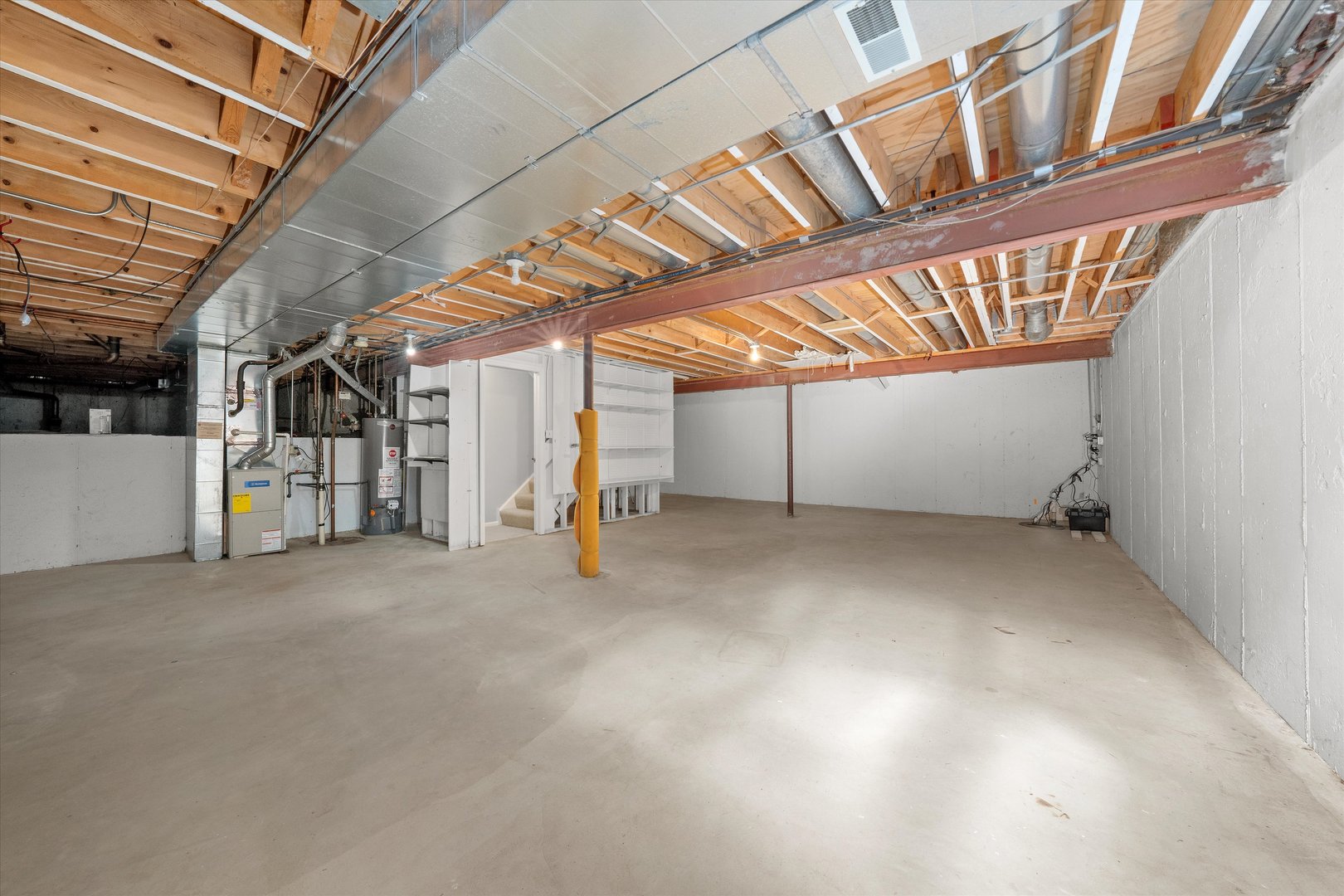 10620 Golf Road Orland Park, IL 60462 - Photo 32 of 42 a view of an empty room