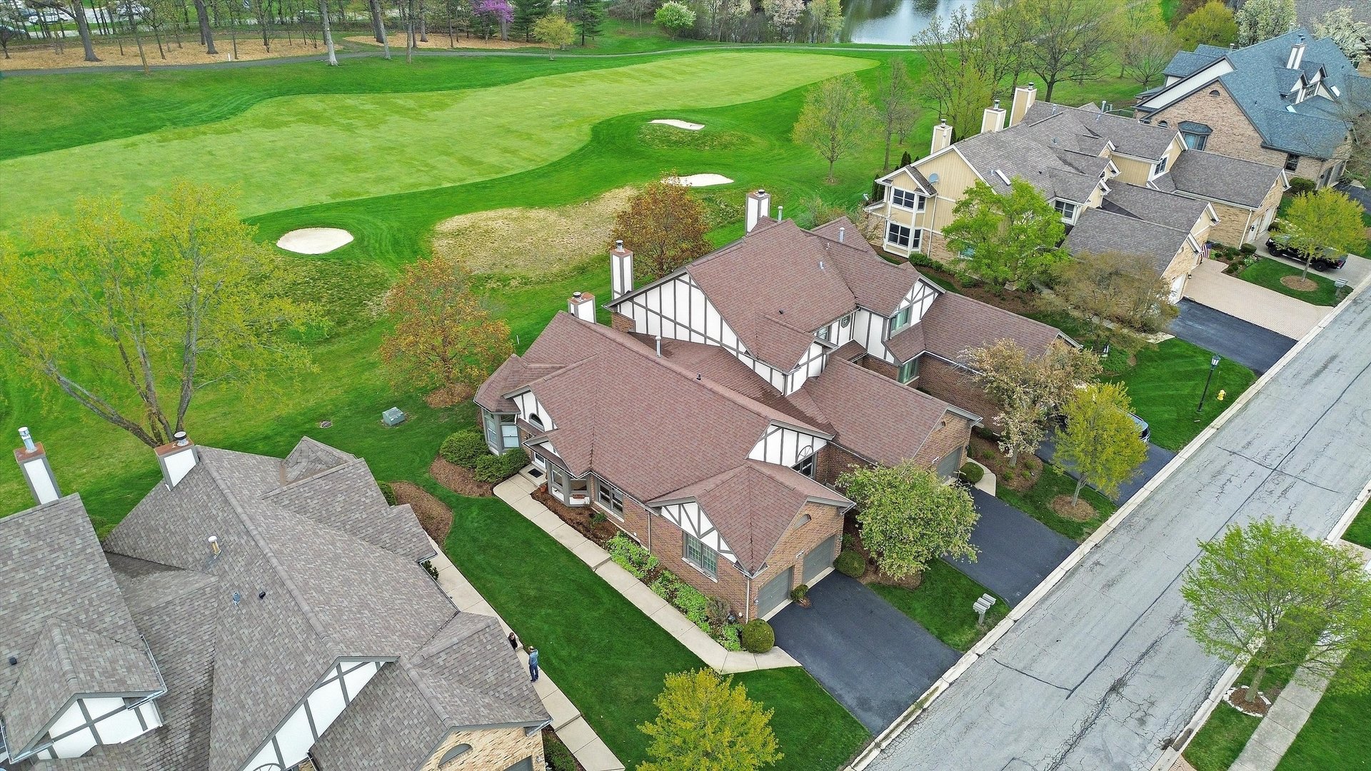 10620 Golf Road Orland Park, IL 60462 - Photo 39 of 42 an aerial view of a house with a garden