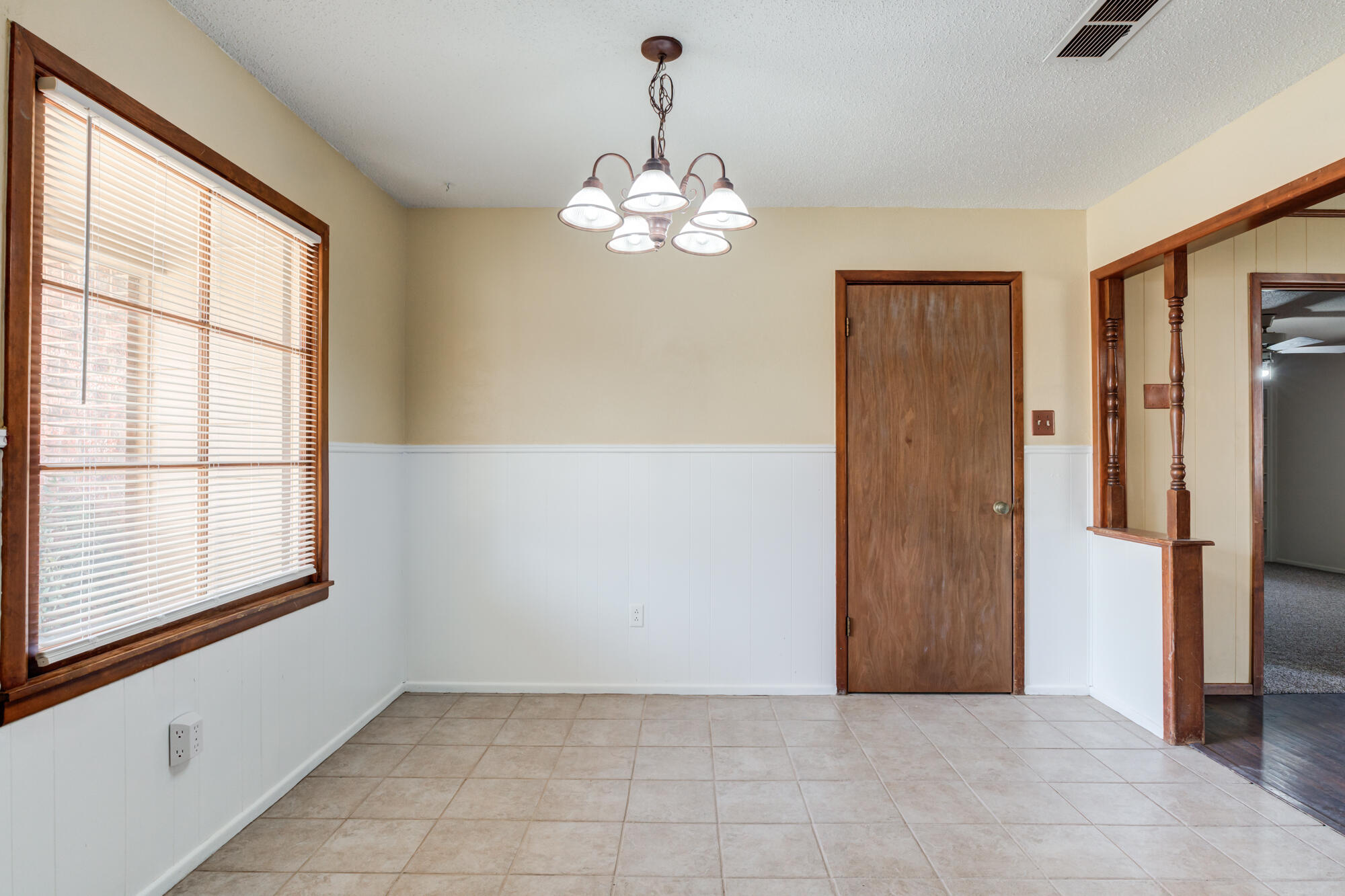 4816 8th Street Lubbock, TX 79416 - Photo 18 of 46 4816-8th-St_Lubbock-TX_21_Dining-Room