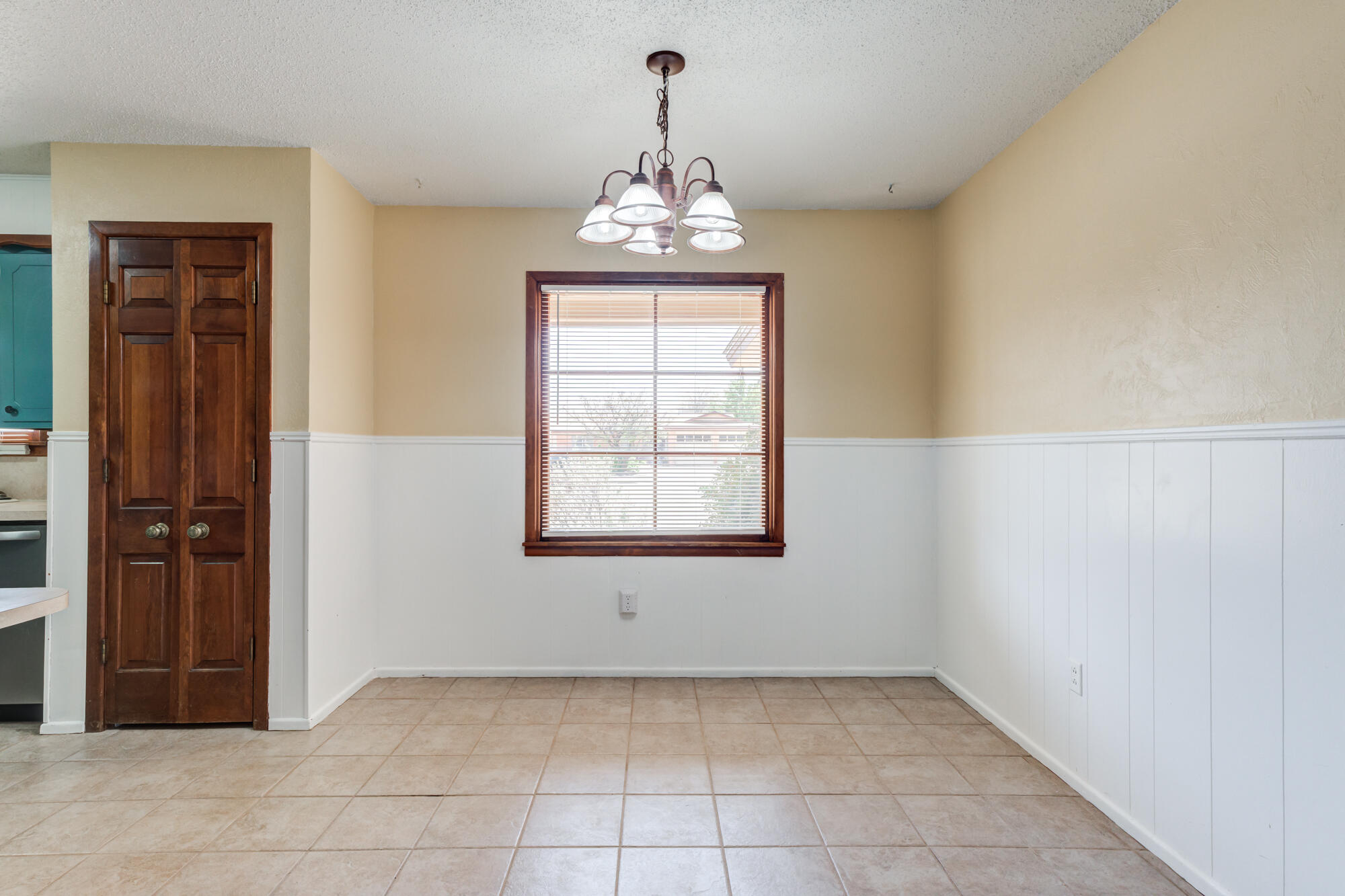 4816 8th Street Lubbock, TX 79416 - Photo 19 of 46 4816-8th-St_Lubbock-TX_22_Dining-Room