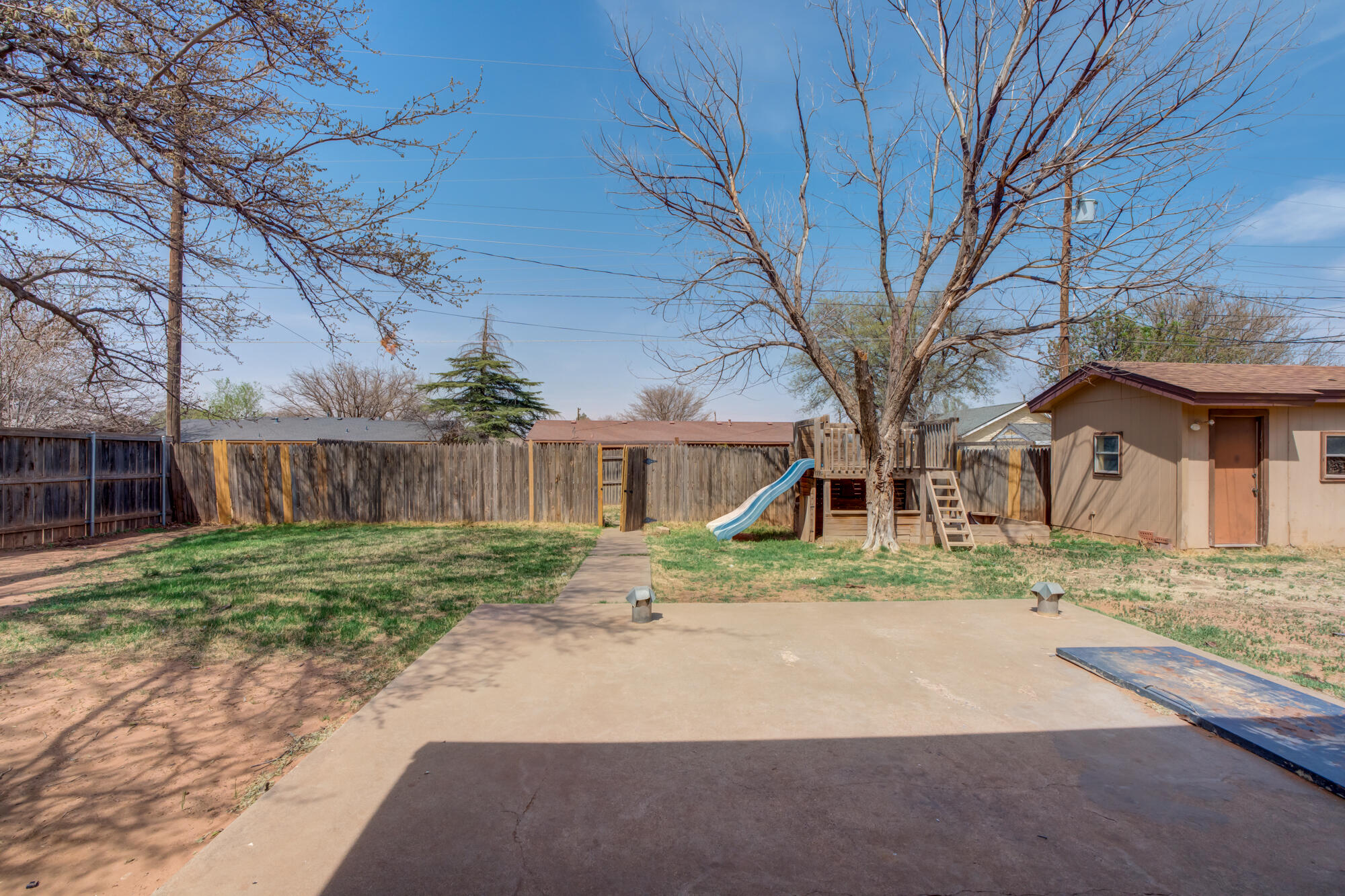 4816 8th Street Lubbock, TX 79416 - Photo 41 of 46 4816-8th-St_Lubbock-TX_40_Backyard