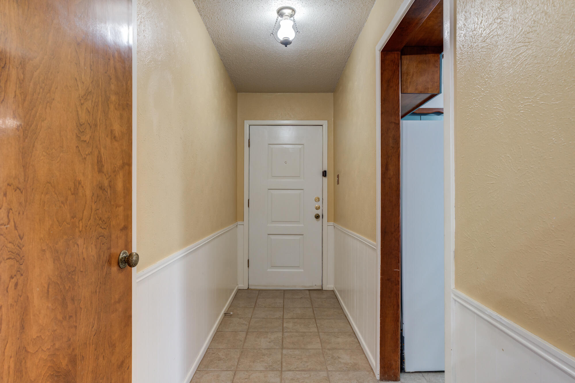 4816 8th Street Lubbock, TX 79416 - Photo 9 of 46 4816-8th-St_Lubbock-TX_5_Entryway