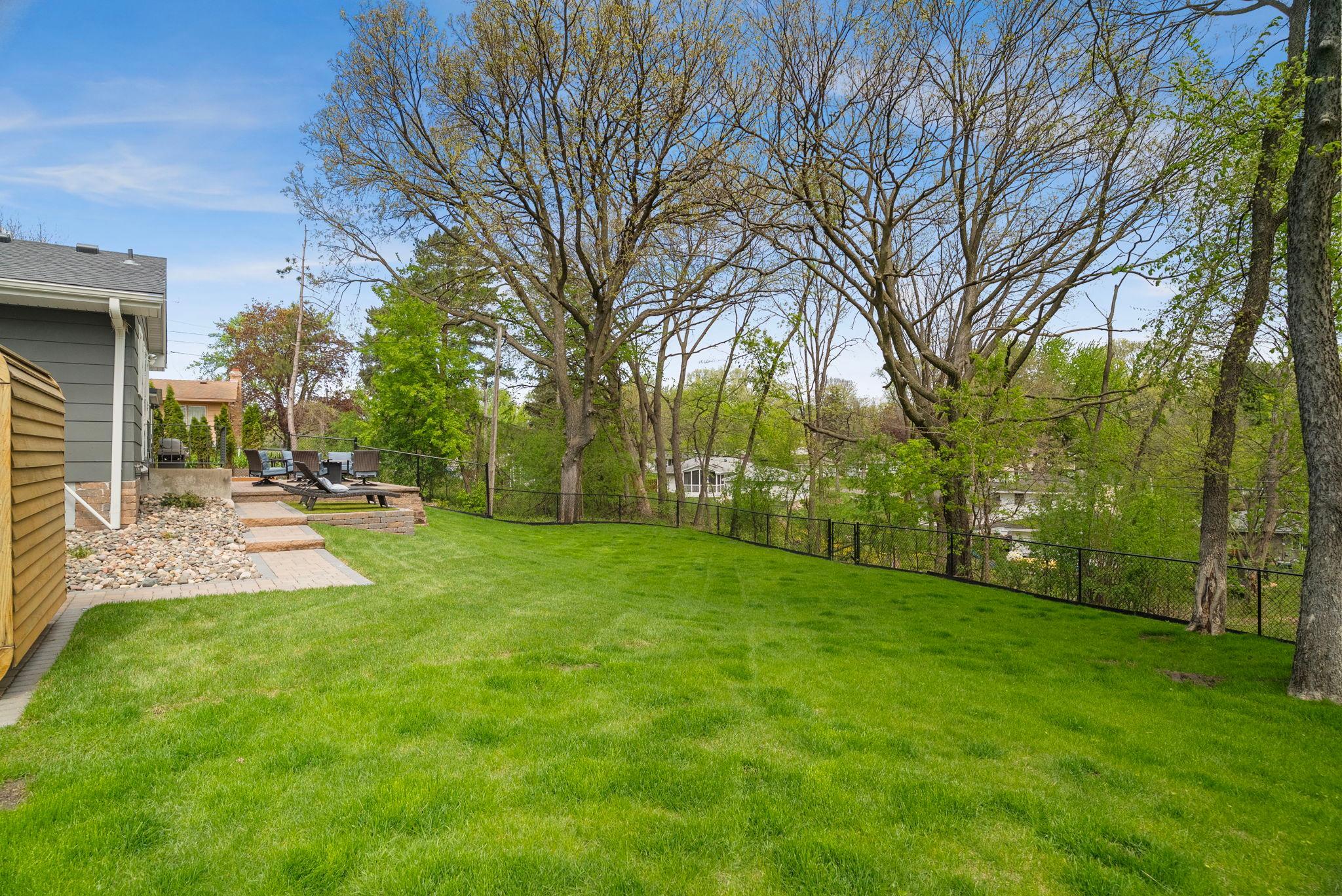4916 Overlook Drive Bloomington, MN 55437 - Photo 41 of 54