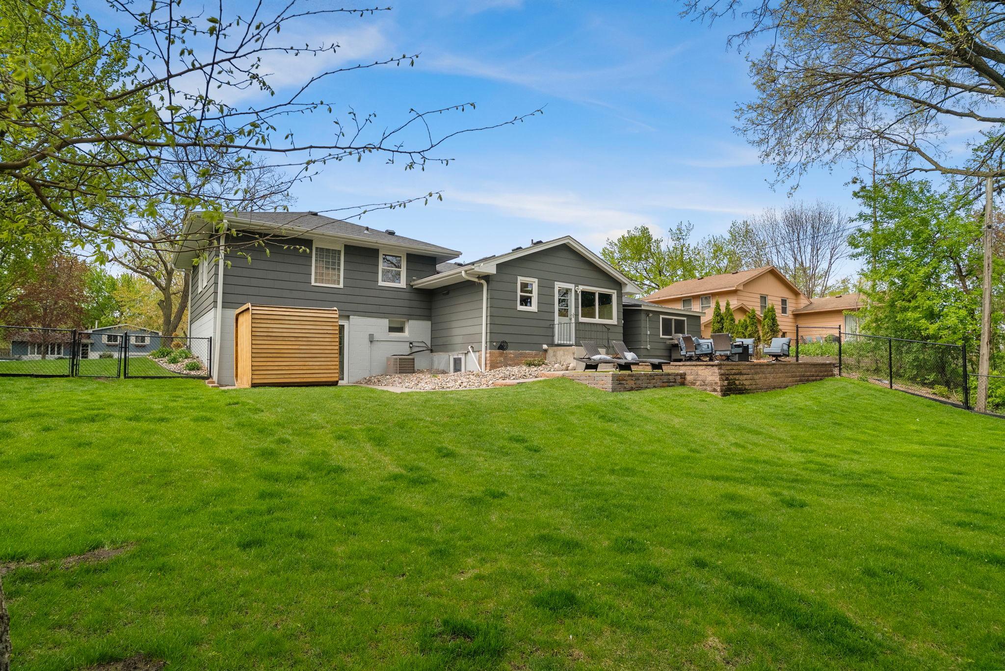 4916 Overlook Drive Bloomington, MN 55437 - Photo 42 of 54