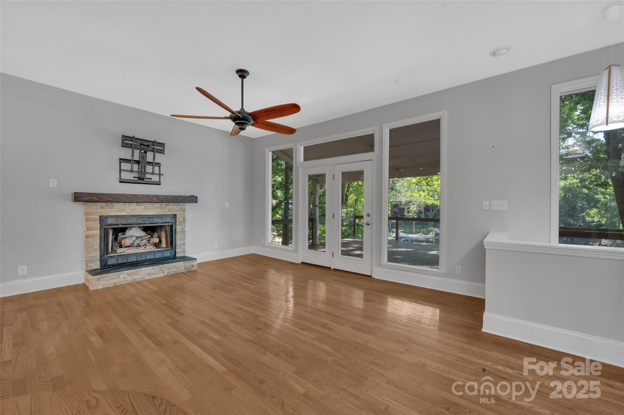 1077 Gauguin Lane Tega Cay, SC 29708 - Photo 11 of 38