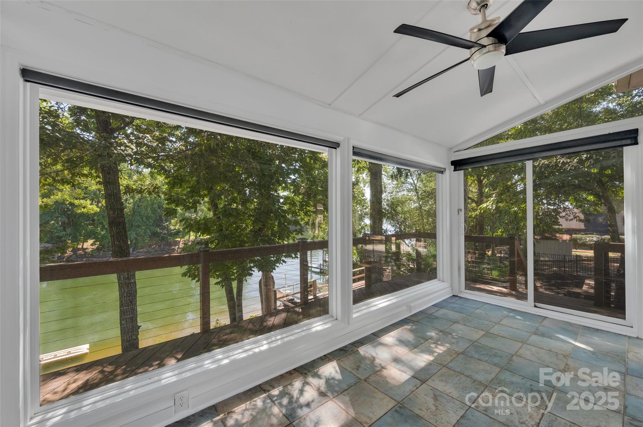 1077 Gauguin Lane Tega Cay, SC 29708 - Photo 14 of 38