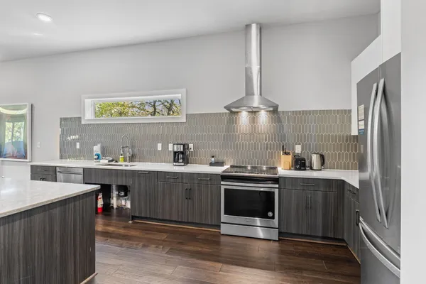 $3,375 | 1224 2nd Avenue South, Unit 202, Nashville, TN 37210