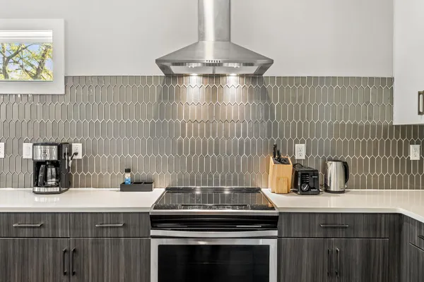 $3,375 | 1224 2nd Avenue South, Unit 202, Nashville, TN 37210