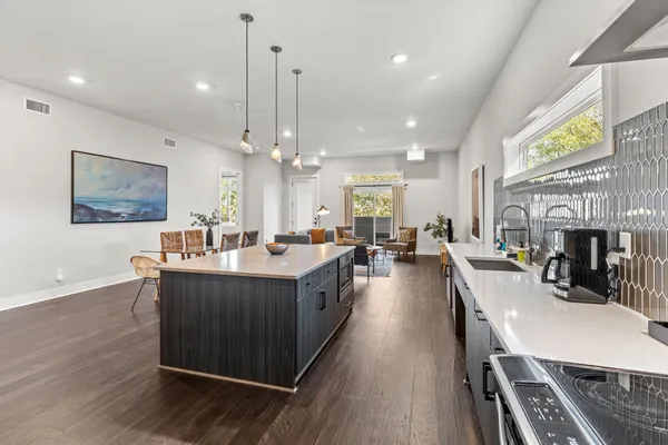 $3,375 | 1224 2nd Avenue South, Unit 202, Nashville, TN 37210