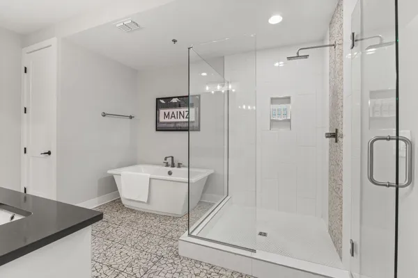 $3,375 | 1224 2nd Avenue South, Unit 202, Nashville, TN 37210