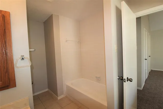 $1,850 | 2309 Lakeshore Lane, Rowlett, TX 75088