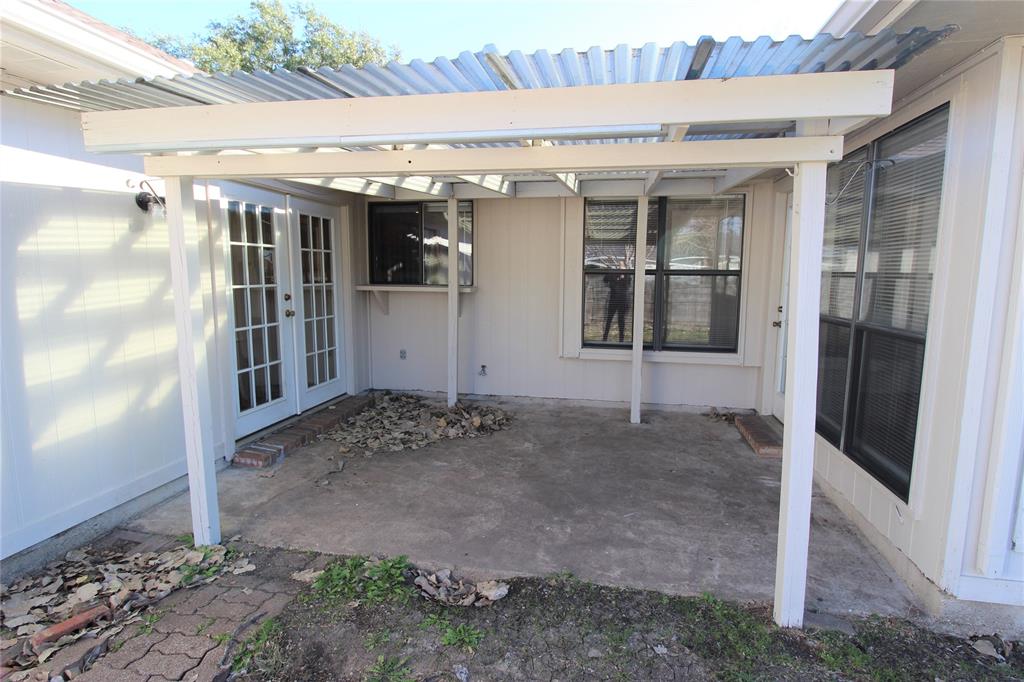 2309 Lakeshore Lane Rowlett, TX 75088 - Photo 22 of 25 a view of a porch