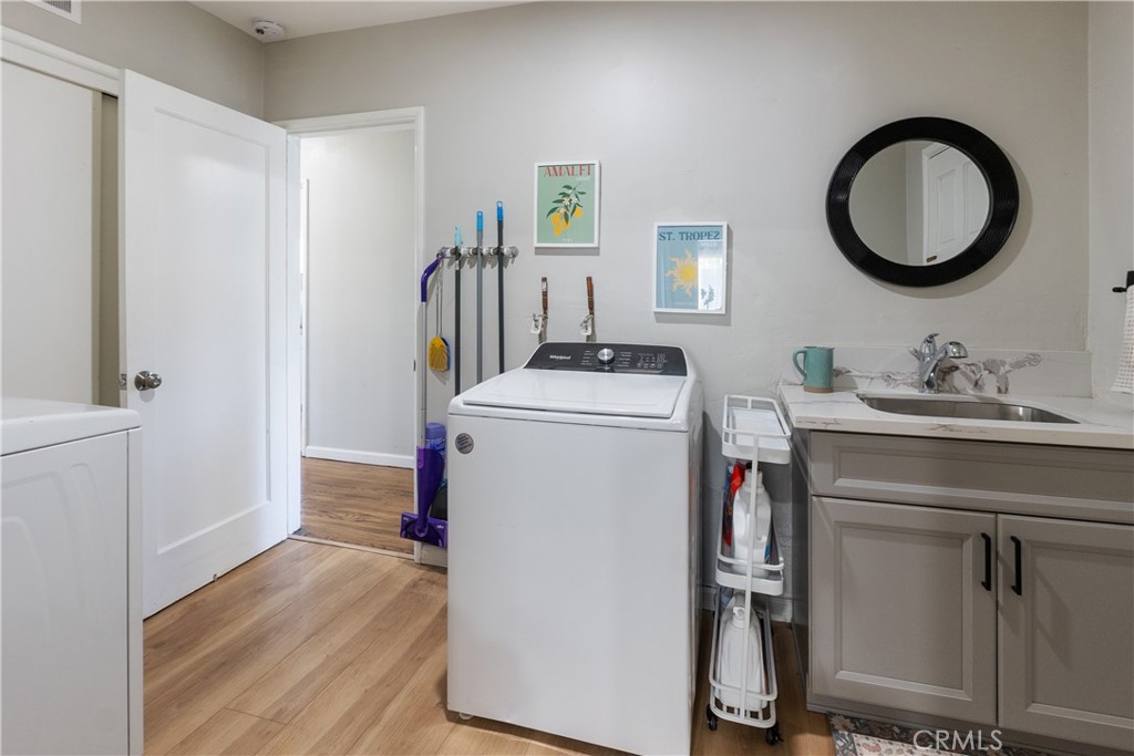 4715 Oakwood Place Riverside, CA 92506 - Photo 17 of 36