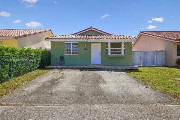 $519,900 | 11649 Northwest 91st Avenue, Hialeah Gardens, FL 33018