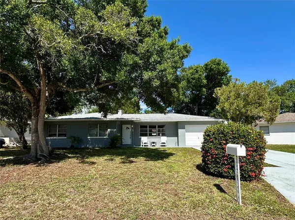 $3,500 | 4917 99th Street North, St. Petersburg, FL 33708