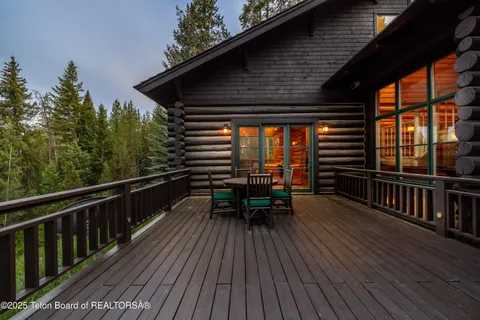 $6,500,000 | 1050 Blue Dun Lane, Wilson, WY 83014