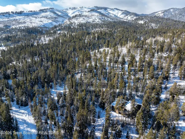 $6,500,000 | 1050 Blue Dun Lane, Wilson, WY 83014