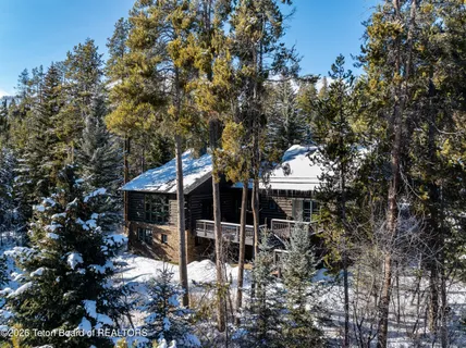 $6,500,000 | 1050 Blue Dun Lane, Wilson, WY 83014