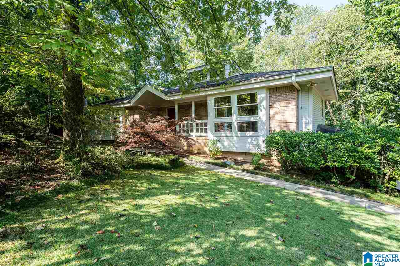1086 Crest Road Leeds, AL 35094 - Photo 4 of 40